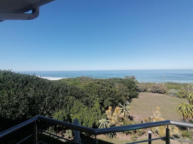 5 Bedroom Property for Sale in Outeniqua Strand Western Cape